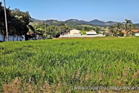 Terreno com na represa Vargem-SP (10)