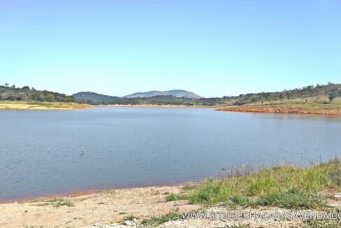 Terreno com na represa Vargem-SP (2)