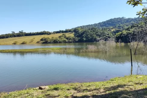 Terreno para venda na represa jaguari em joanópolis intrior de são paulo com vista e acesso represa (2)