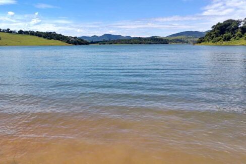 terreno 1.000m² San Lorenzo represa Joanópolis