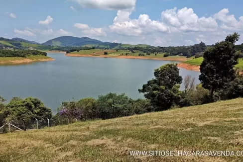 Terreno 5.000m² pé na água (10)