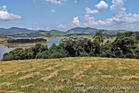 Terreno 5.000m² pé na água (3)