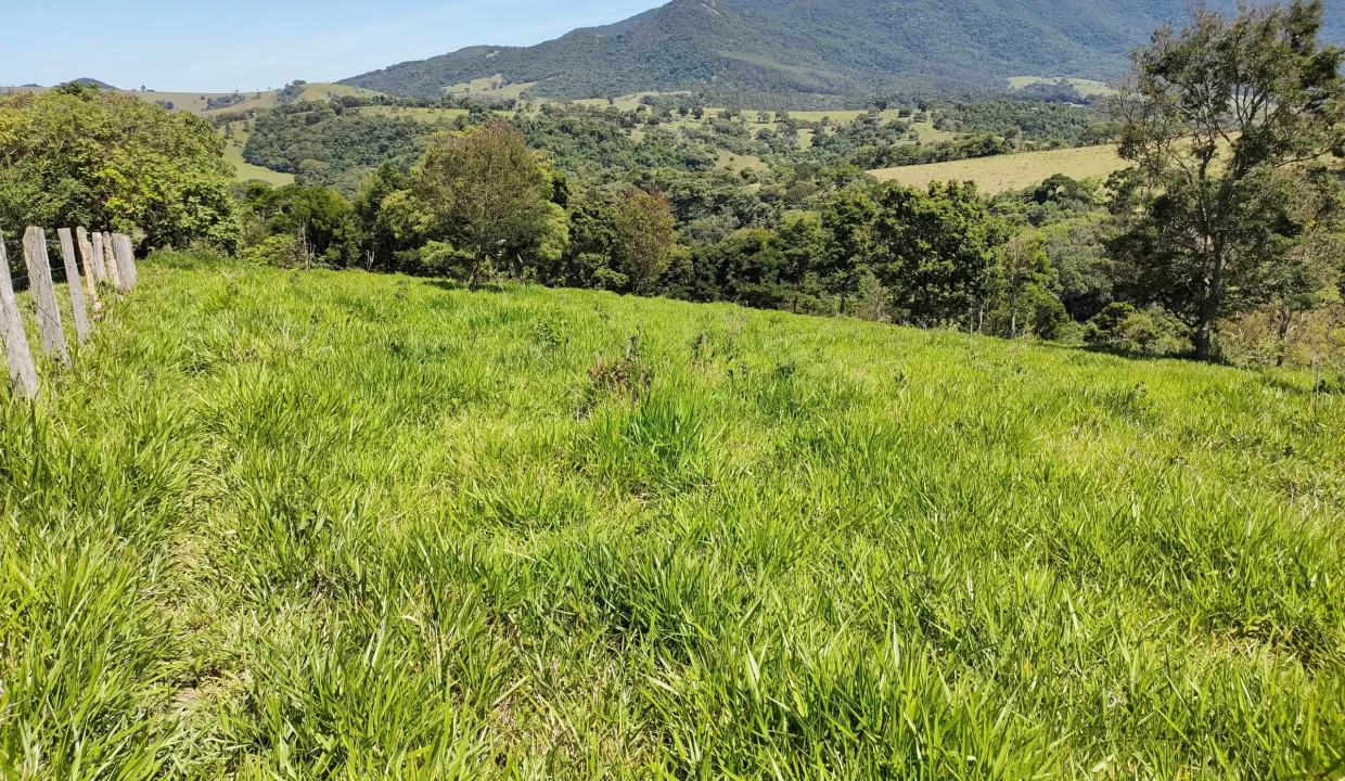 Terreno 52.000m² fundo para represa