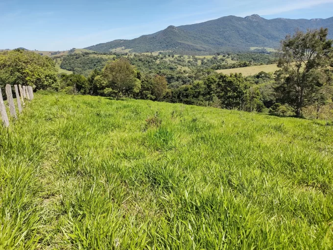 Terreno 52.000m² fundo para represa