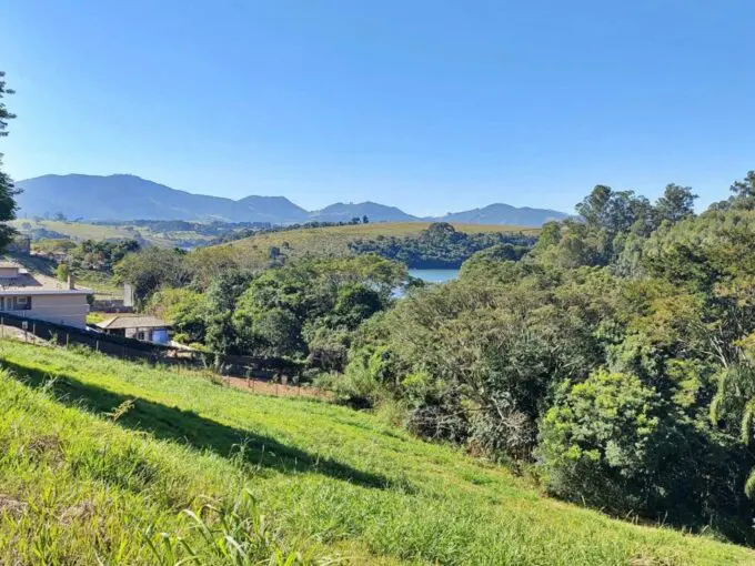 Terreno na Represa condomínio San Lorenzo