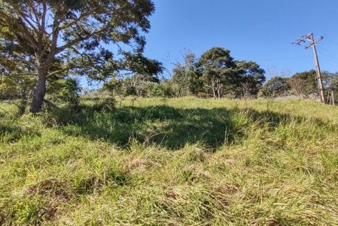 terreno com vista permanente e acesso a represa do jaguari a venda em joanopolis interior sp (11)