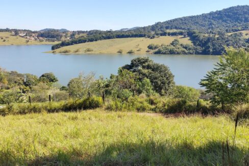 terreno com vista permanente e acesso a represa do jaguari a venda em joanopolis interior sp (12)