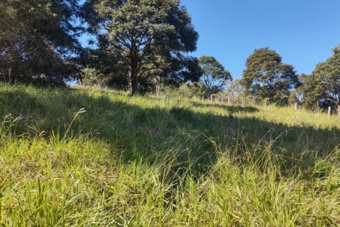 terreno com vista permanente e acesso a represa do jaguari a venda em joanopolis interior sp (8)