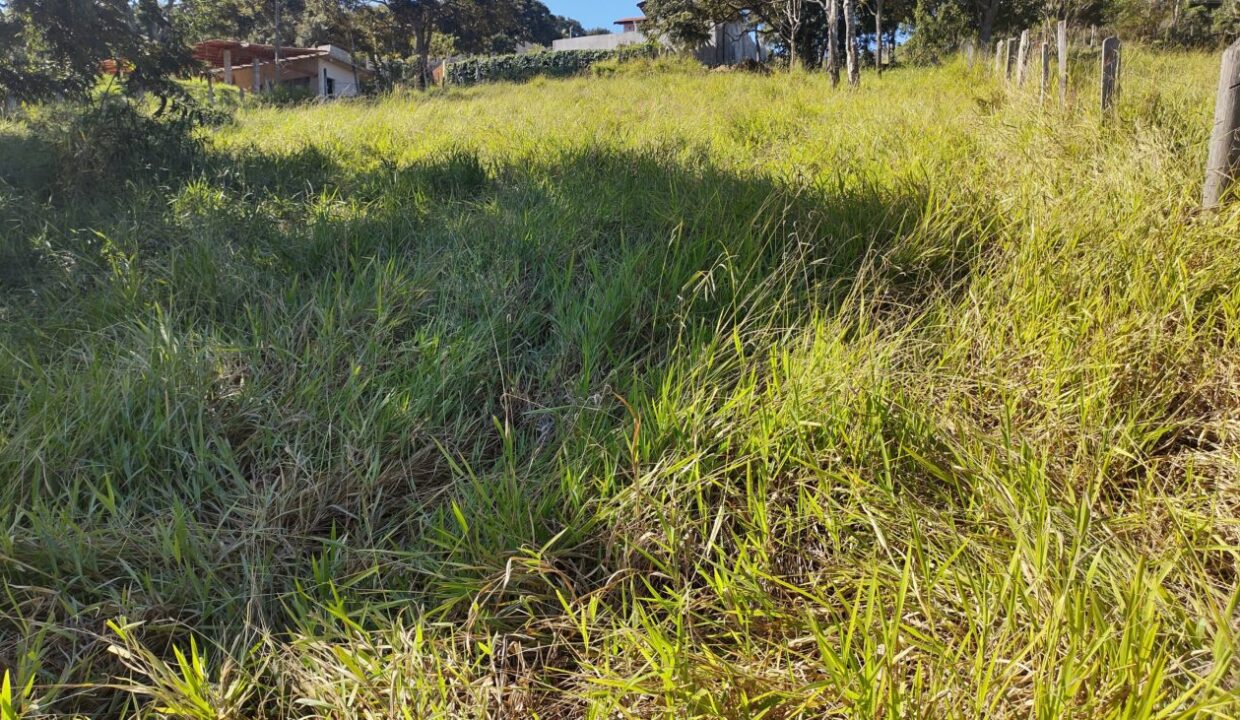 terreno com vista permanente e acesso a represa do jaguari a venda em joanopolis interior sp (9)