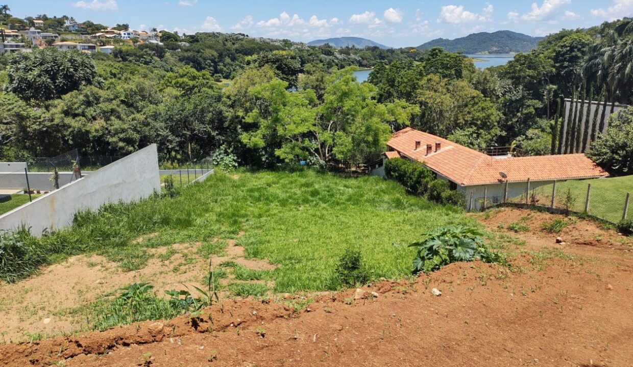 terrreno a venda pé na água fundo para a represa condomínio riviera do jaguari piracaia sp (24)