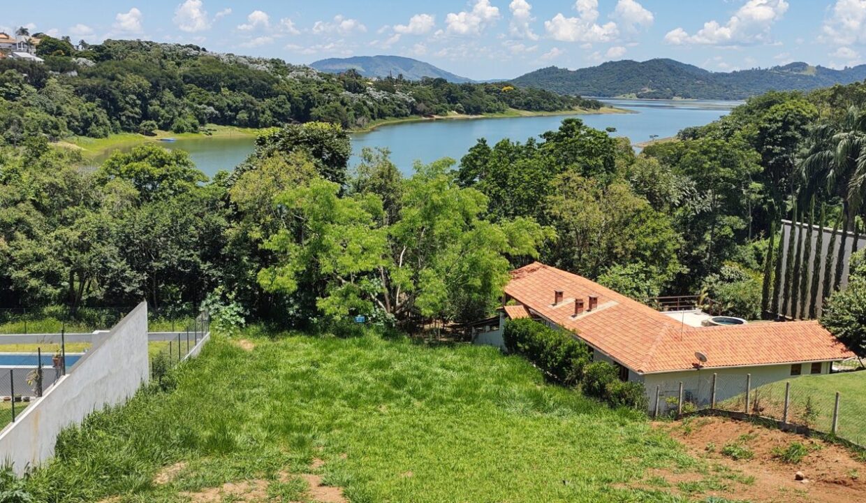 terrreno a venda pé na água fundo para a represa condomínio riviera do jaguari piracaia sp (25)