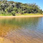 Terreno pé na água 4.732m²