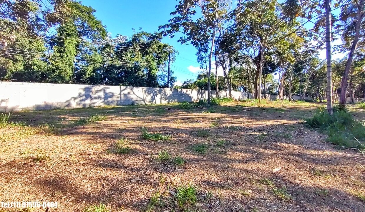 Terreno 5.000m pé n'água (23)