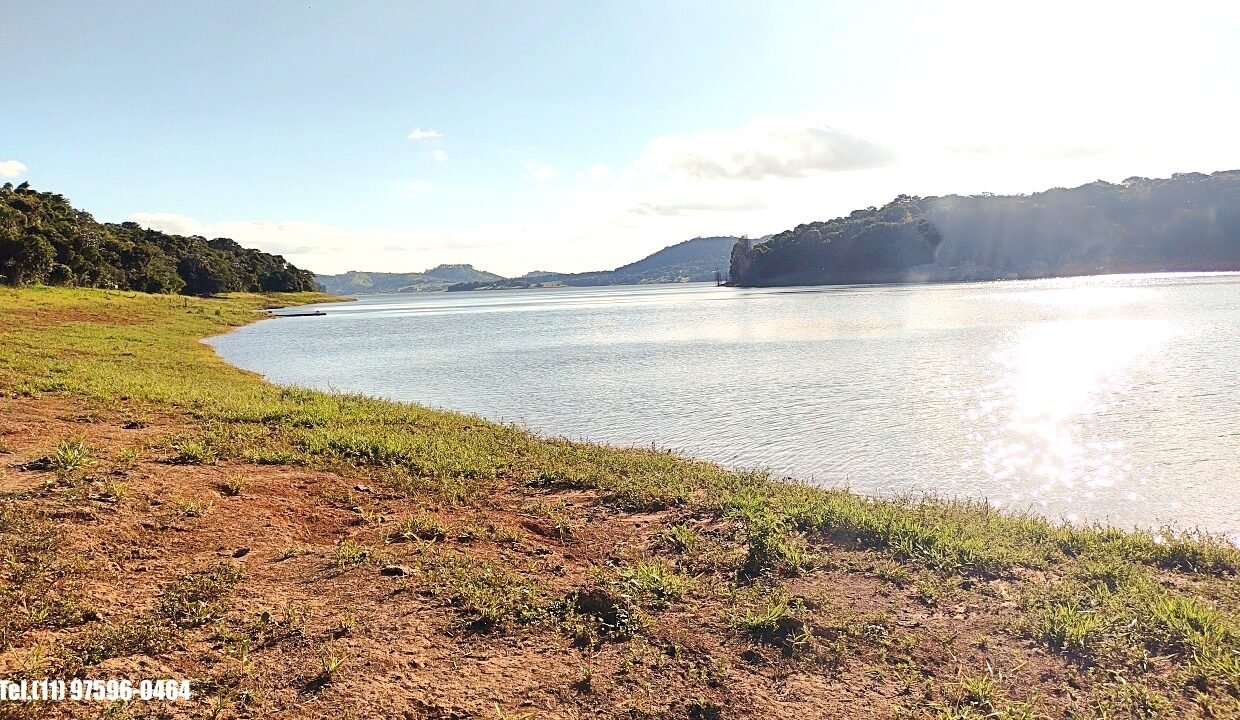 Terreno 5.000m pé n'água (25)